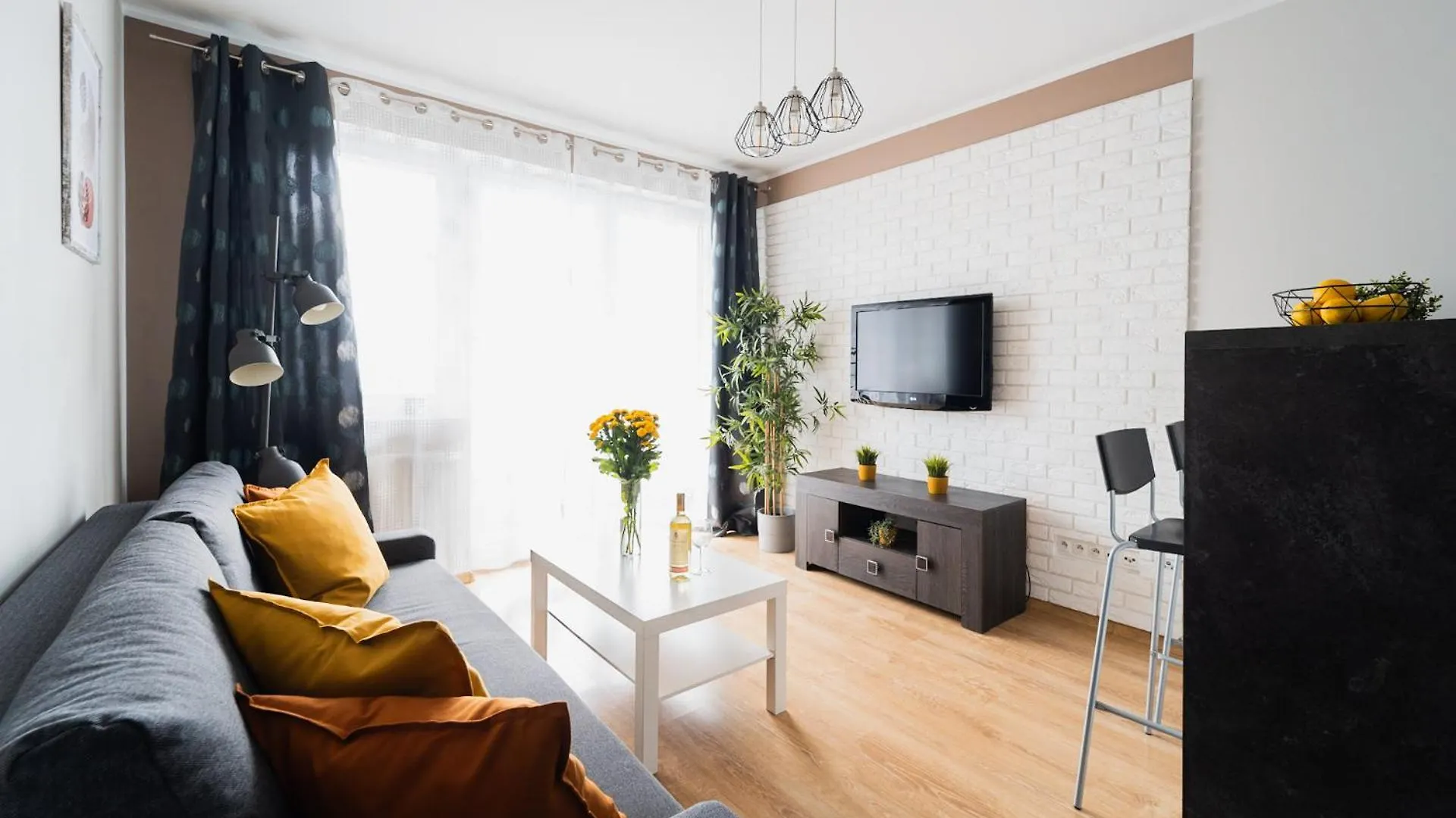 Nice Apart - 3 Rooms - Lift - Parking-New Building Wrocław